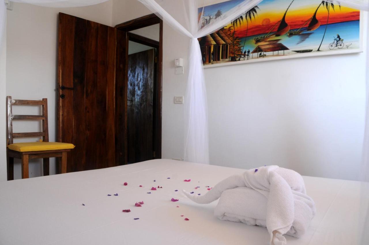 Maisha Marefu Apartments キウェンワ エクステリア 写真